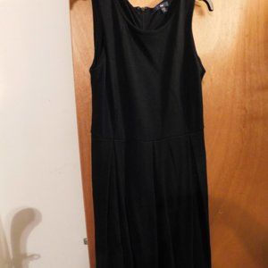 Tank Scoop Neck Pleated Skirt Dress GAP size 8